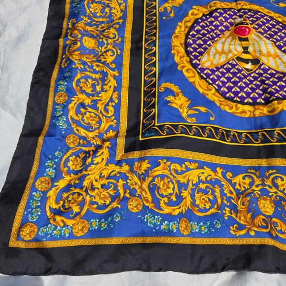 Vintage Charmelle Queen Bee Silk Scarf Rolled Hem Blue Gold Black - Picture 2 of 12